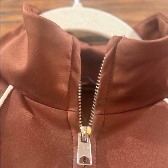 Love Poem Brown and White 2PC Tracksuit Women's NWT - Picture 6 of 7